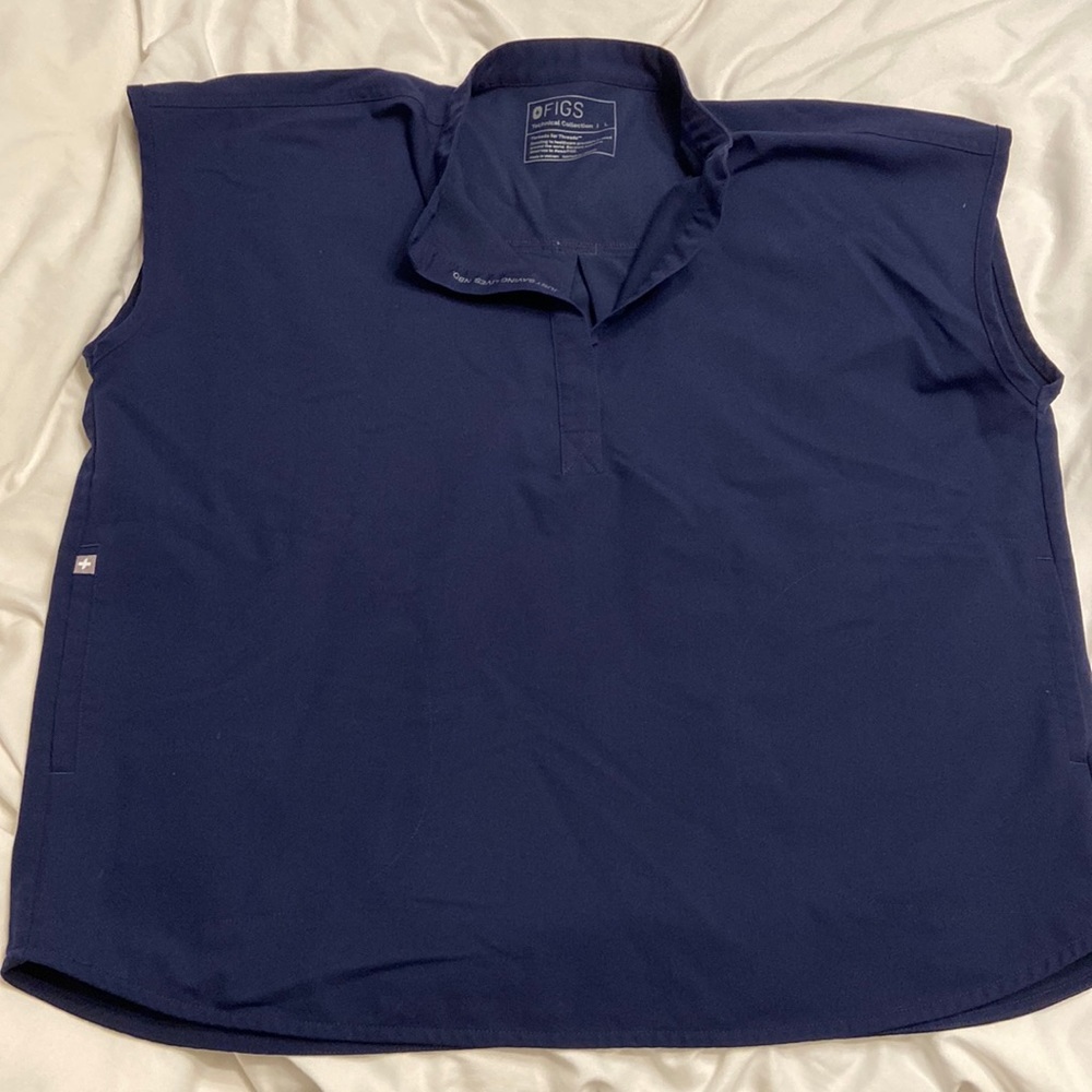 Figs Rafaela mandarin collar navy top